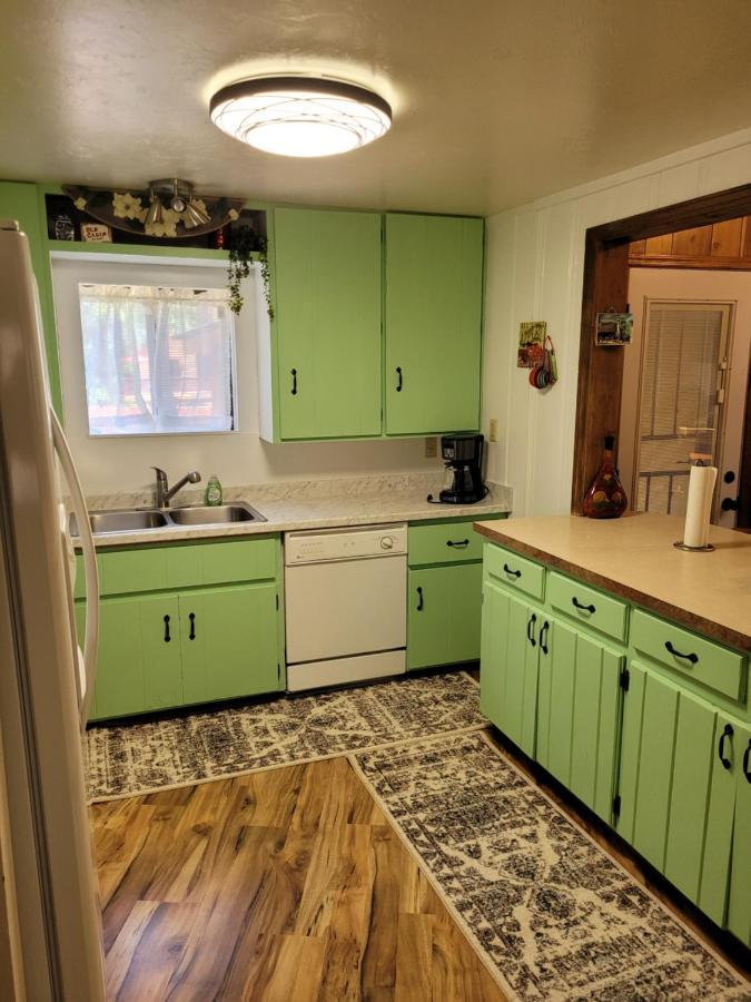 Greer Point Trails End Cabins Esterno foto