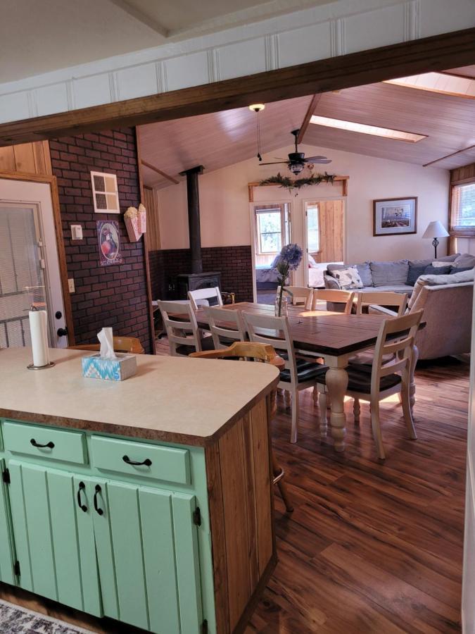 Greer Point Trails End Cabins Esterno foto
